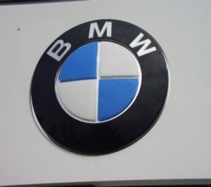 BMW offers text-to-speech app to reduce distractions on the road
